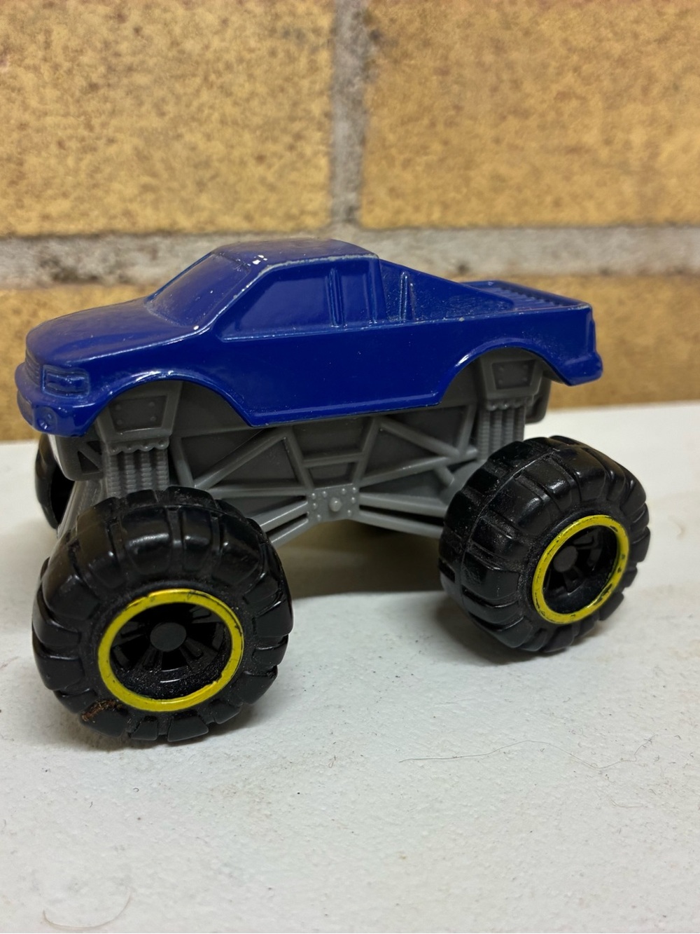 Hot Wheels 2012 Blue Monster Truck